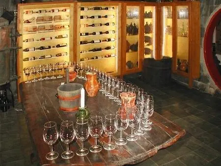 Bacchus كيستاي